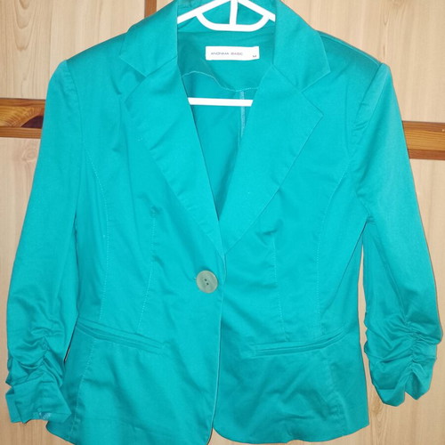 Anonima jacket green emerald with sleeve ruching and gift pouch