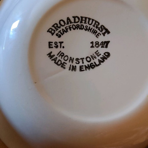 Broadhurst vintage ironstone bowl set of 6 from Staffordshire, like new