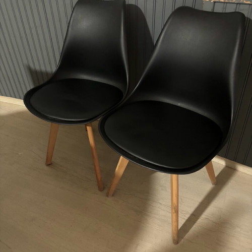 Black chairs like new, pack of 32, ideal for cafes