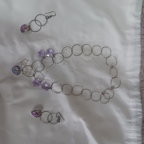 Jewelry set used with purple stones necklace and earrings