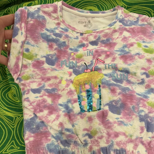 Girls' set shorts and t-shirt size 6 years like new, Evita