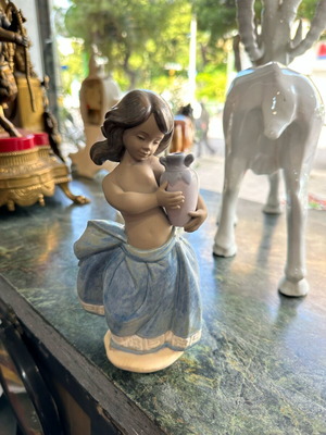 Κούκλα LLADRO μεταχειρισμένη, ύψος 19