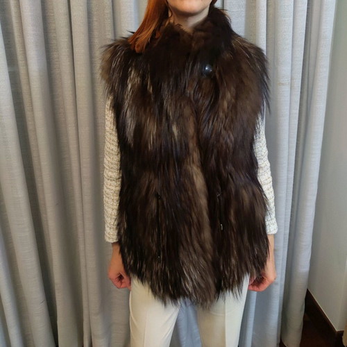 Sleeveless fur vest used, authentic fox fur, size S