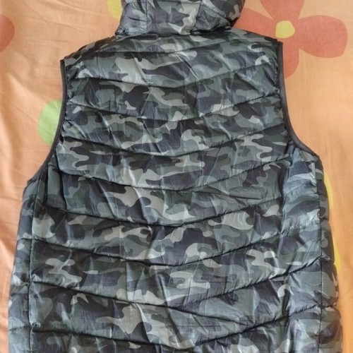 Zara sleeveless jacket camouflage green, size 152, age 11-12 years