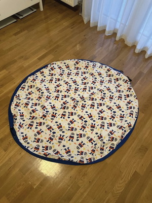 Playmat with Drawstring like new