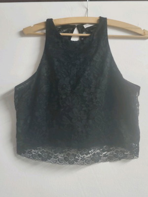 Crop top black lace Terranova like new