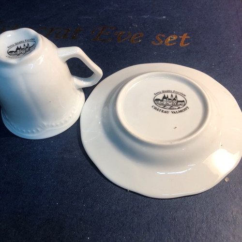 Antique Château Valmont coffee set 12 pcs like new, white embossed porcelain