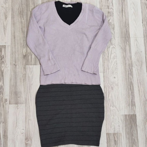 Clothing set like new with Zara top XS/S and Papaya V neck pullover