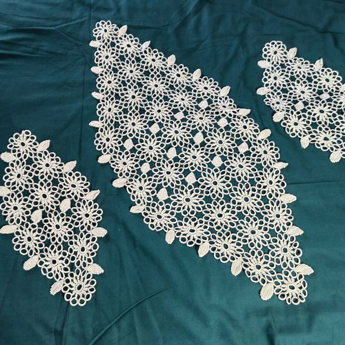 Set of 3 Handmade 60s Table Runners like new, crocheted with DMC 40 thread