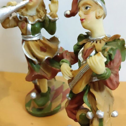 Musical figures handmade rare set of 4 polyresin like new