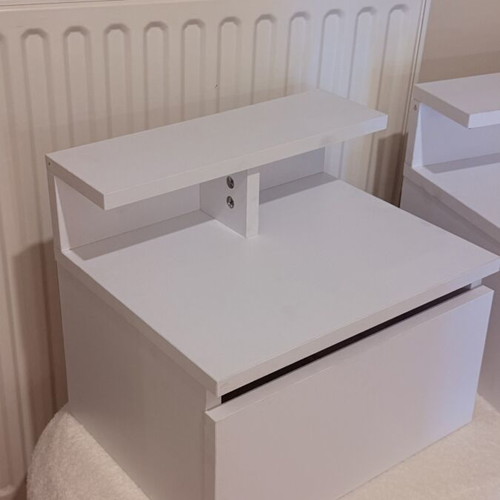 Nightstands set of 2 like new, white with shelf and cabinet