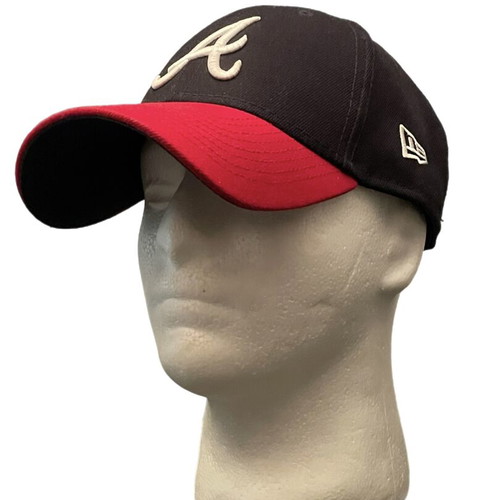 New Era Atlanta Braves Hat like new, black and red