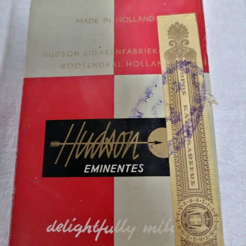 Collectible cigar pack new, sealed over 50 years