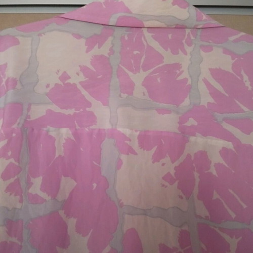 Women's shirt in relaxed fit, like new, size M
