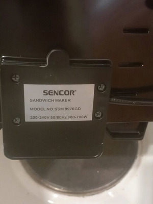 Sencor SSM 9976GD sandwich maker like new, 700W, black for 2 toasts