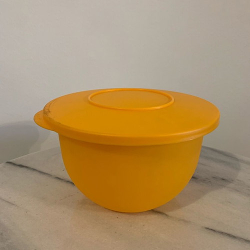 Tupperware container 1.3 liters new