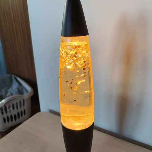 Lava lamp like new, base needs tightening