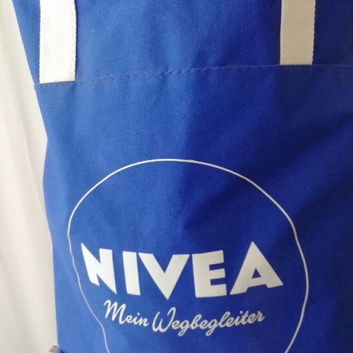 NIVEA vintage tote bag like new, blue
