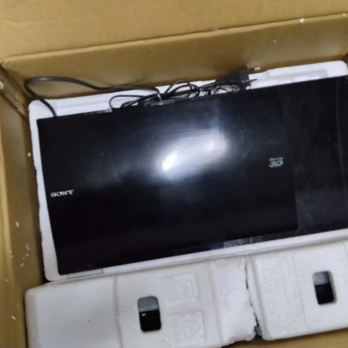 Sony BDV-NF620 home cinema like new
