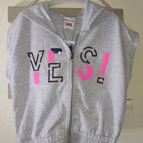 Sleeveless gray cardigan for 5 years old new