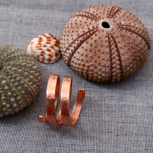 Artemida ring hammered pure copper handmade new, gift pouch