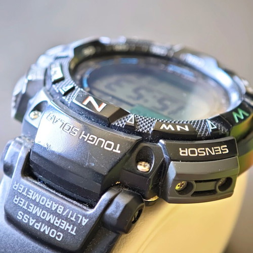 Casio Protrek PRG-240-1ER watch like new, solar powered, outdoor features