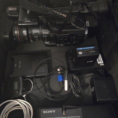 Sony PMW-200 XDCAM HD422 camcorder professional kit