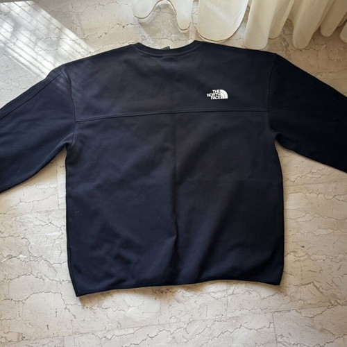 The North Face men's sweatshirt with side pocket, black, size L