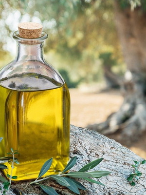 Αγνό παρθένο ελαιόλαδο καινούργιο