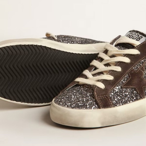 Women's shoes with glitter design