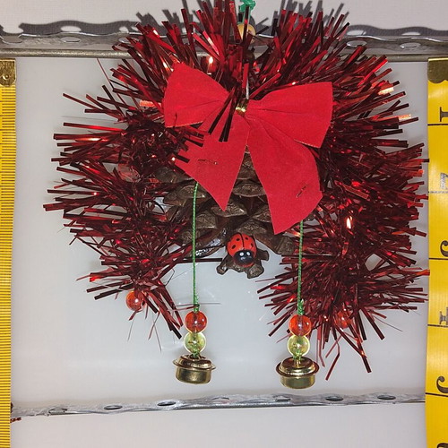 Christmas pinecone ornaments new, set of 8, natural decoration
