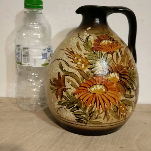 Handmade vase like new, height 18cm
