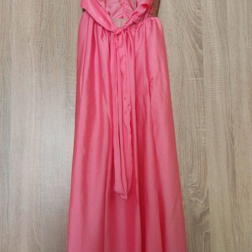 Zizel fuchsia satin dress with open back like new