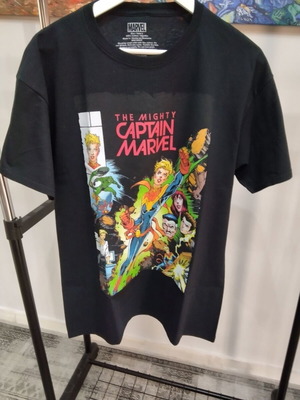 Marvel The Mighty Captain Marvel T-shirt Large new, black cotton
