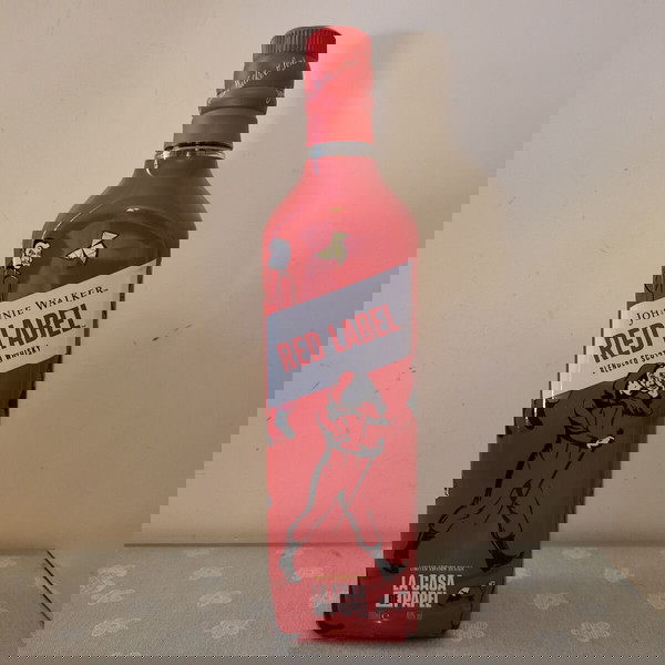 Johnnie Walker Red Label - La Casa De Papel
