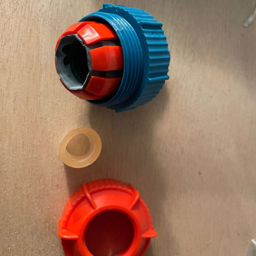 Uniflex 95060 faucet connector new for threadless faucet