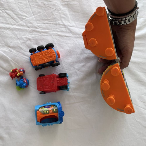 Super Zings set used