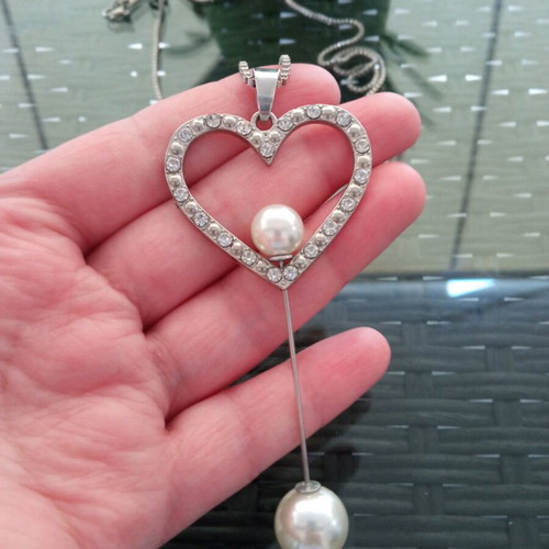 Coquette necklace with heart pendant and pearls new, white silver