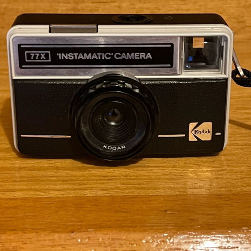 Kodak Instamatic 77X camera like new, vintage classic