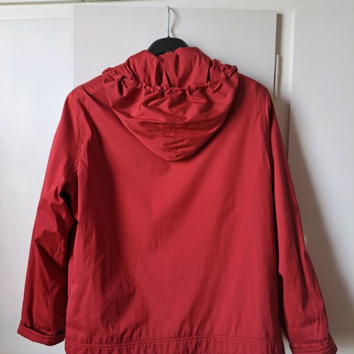 Thin jacket used spring with hood size M red