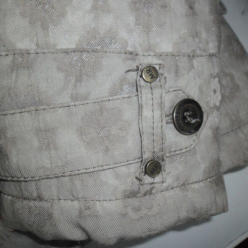 Italian jacket like new, warm with lining and real fur, size XL