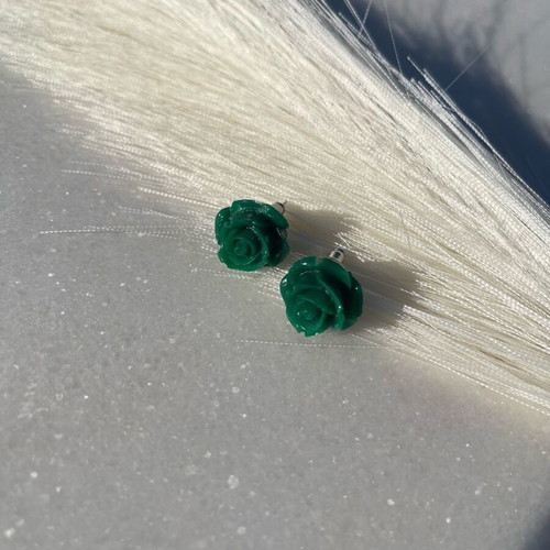 Handmade rose earrings new in deep green color