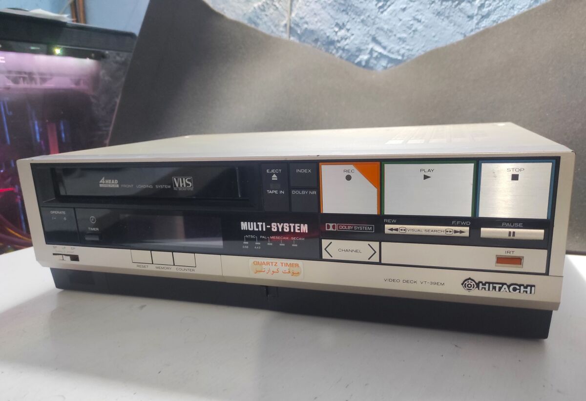 Hitachi VT-39EM video deck used, retro… - € 39,90 - Vendora.cy