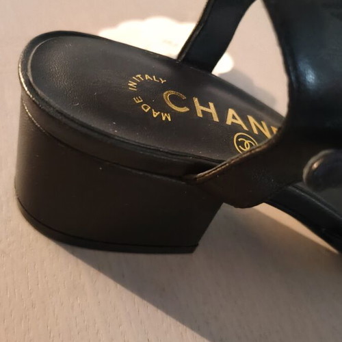 Chanel vintage sandals new, black leather, size 37, 5 cm heel