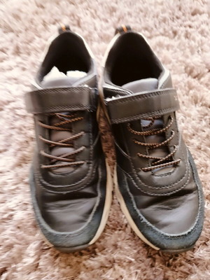 Παπούτσια Geox για αγόρια νούμερο 36 μαύρα σαν καινούργια