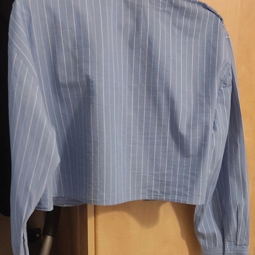 Pull & Bear Short Shirt with Long Sleeves like new, size L, white and blue