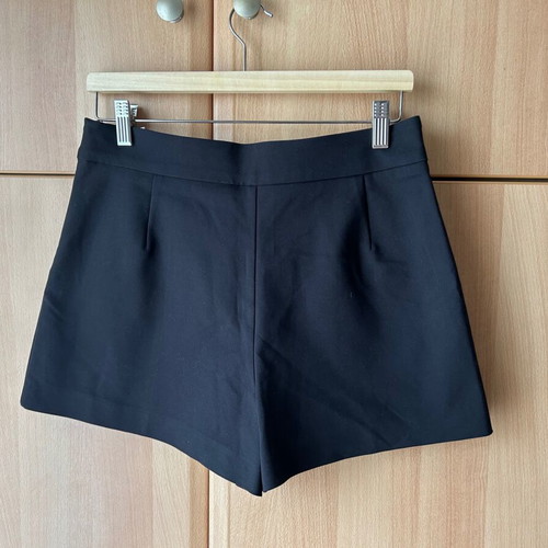 Zara women's black high-waisted shorts like new, size large