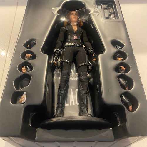 Black Widow Hot Toys figure Captain America The Winter Soldier