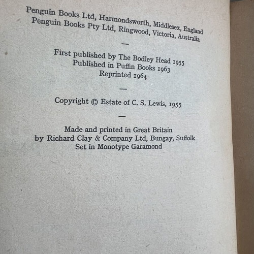 The Chronicles of Narnia vintage book set, C.S. Lewis, Puffin Books 1964-1965