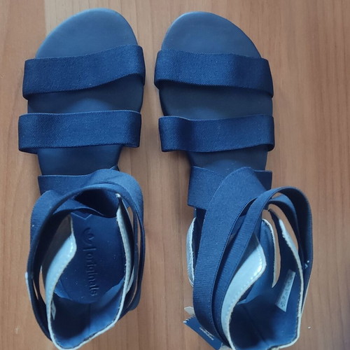Vintage Adidas Originals Gladiator Sandals new, size US 6, blue silver